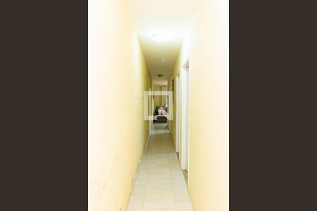 Corredor de casa para alugar com 3 quartos, 107m² em Jardim Peri, São Paulo