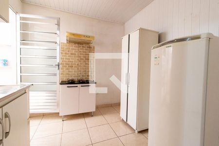 Cozinha - Armários de casa para alugar com 1 quarto, 35m² em Sítio Cercado, Curitiba