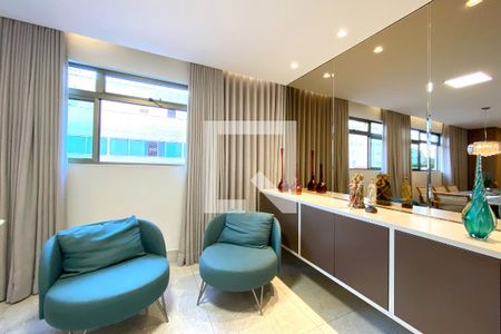 Sala de Estar de apartamento à venda com 3 quartos, 106m² em Santo Antônio, Belo Horizonte