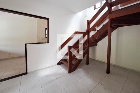 Sala 1 de casa à venda com 3 quartos, 195m² em Engenho do Mato, Niterói