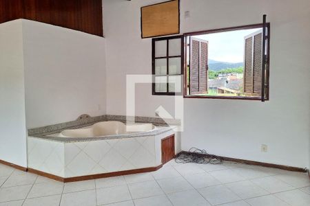 Suíte 1 de casa à venda com 3 quartos, 195m² em Engenho do Mato, Niterói