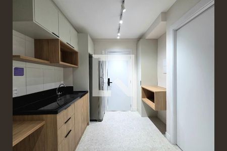 Cozinha de apartamento para alugar com 1 quarto, 27m² em Vila Olímpia, São Paulo