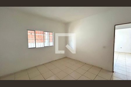 Sala/Quarto  de casa para alugar com 1 quarto, 30m² em Parque Maria Helena, Guarulhos