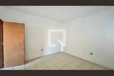 Sala/Quarto  de casa para alugar com 1 quarto, 30m² em Parque Maria Helena, Guarulhos