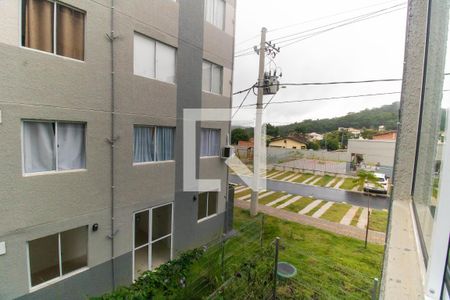 Vista da Sala de apartamento para alugar com 2 quartos, 36m² em Tribobó, São Gonçalo