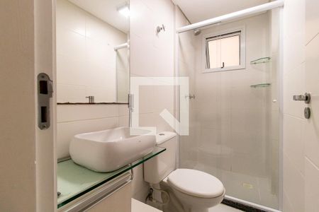 Banheiro Social de apartamento para alugar com 1 quarto, 40m² em Novo Mundo, Curitiba
