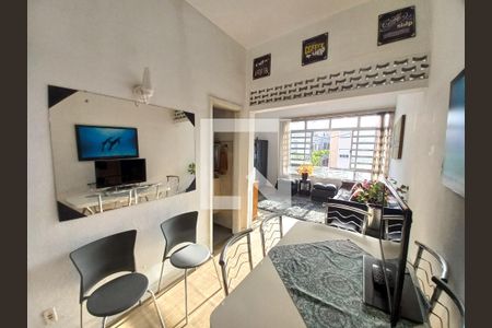 Sala Living de apartamento para alugar com 1 quarto, 44m² em Centro, São Vicente