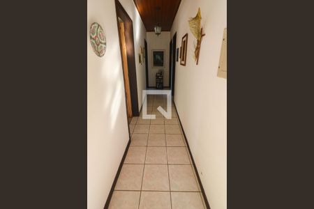 Corredor de casa à venda com 4 quartos, 140m² em Santa Tereza, Porto Alegre