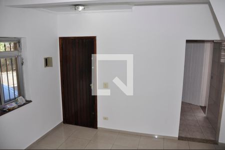 Casa à venda com 3 quartos, 128m² em Jardim Monjolo, São Paulo