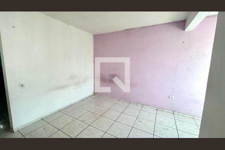 Sala/Quarto  de casa para alugar com 1 quarto, 30m² em Parque Maria Helena, Guarulhos