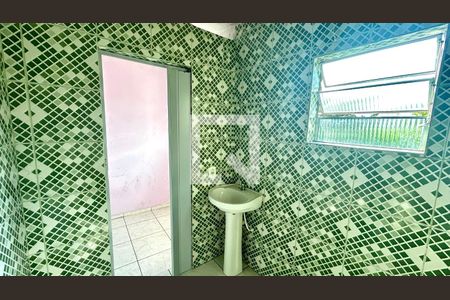 Banheiro  de casa para alugar com 1 quarto, 30m² em Parque Maria Helena, Guarulhos