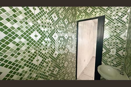 Banheiro de casa para alugar com 1 quarto, 38m² em Parque Maria Helena, Guarulhos