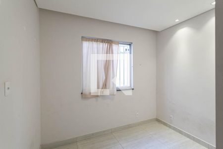 Quarto 1 de apartamento para alugar com 3 quartos, 80m² em Planalto, Belo Horizonte