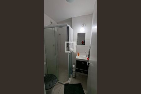 Banheiro de apartamento à venda com 2 quartos, 55m² em Vila Guarani (Zona Sul), São Paulo