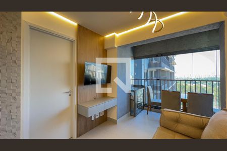 Sala e Cozinha de apartamento para alugar com 2 quartos, 43m² em Santo Amaro, São Paulo