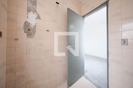 Banheiro de casa para alugar com 1 quarto, 60m² em Cangaiba, São Paulo