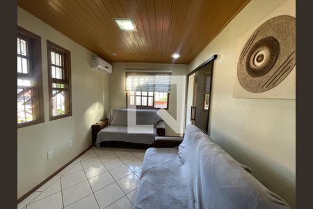 Casa à venda com 4 quartos, 170m² em Feitoria Seller, São Leopoldo