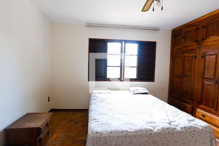 Quarto 2 de casa para alugar com 2 quartos, 75m² em Jardim Celeste, São Paulo