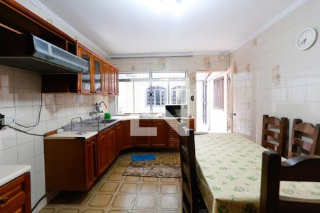 Casa para alugar com 2 quartos, 75m² em Jardim Celeste, São Paulo