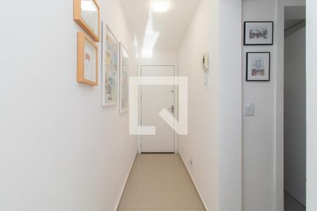 Corredor de apartamento à venda com 1 quarto, 39m² em Tristeza, Porto Alegre