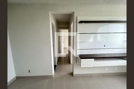Corredor de apartamento para alugar com 2 quartos, 43m² em Honório Gurgel, Rio de Janeiro