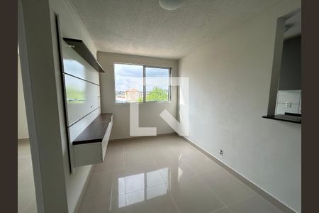 Sala de apartamento para alugar com 2 quartos, 43m² em Honório Gurgel, Rio de Janeiro