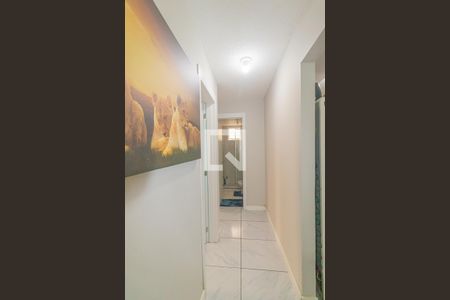 Corredor de apartamento à venda com 2 quartos, 44m² em Centro, Canoas