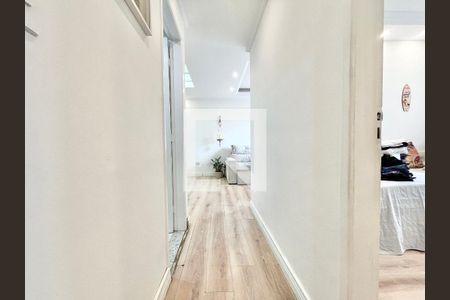 Corredor de apartamento à venda com 3 quartos, 70m² em Vila Aurora (zona Norte), São Paulo