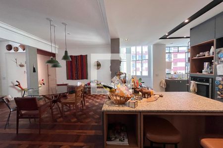 Sala de apartamento para alugar com 3 quartos, 200m² em Leme, Rio de Janeiro