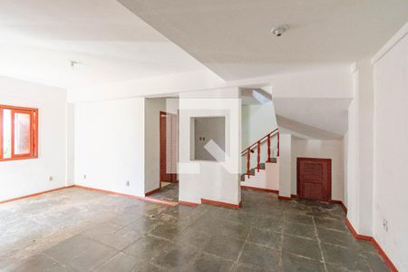 Casa para alugar com 3 quartos, 370m² em Niterói, Canoas