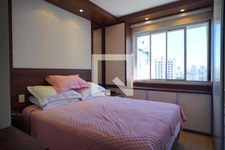 Quarto suíte  de apartamento à venda com 2 quartos, 75m² em Passo D’areia, Porto Alegre