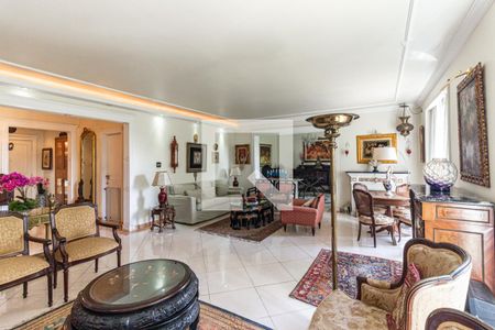 Sala de apartamento à venda com 3 quartos, 268m² em Consolação, São Paulo