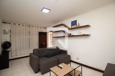 Sala de casa à venda com 3 quartos, 188m² em Jardim Marisa, São Paulo