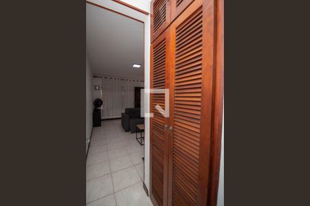 Dispensa de casa à venda com 3 quartos, 188m² em Jardim Marisa, São Paulo