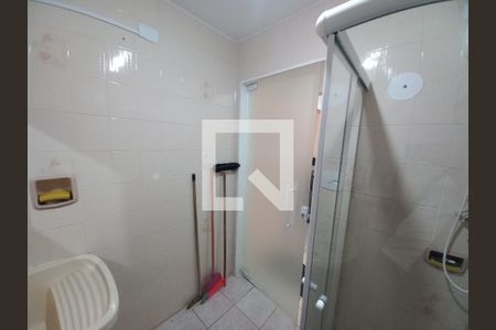 Banheiro de apartamento para alugar com 1 quarto, 31m² em Ilha Porchat, São Vicente