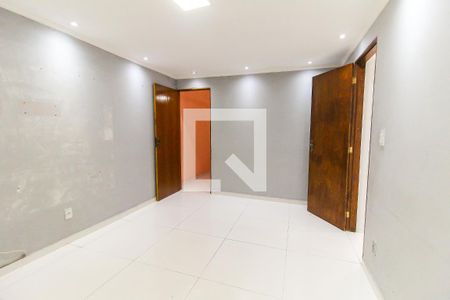 Sala de casa para alugar com 2 quartos, 100m² em Cidade Tiradentes, São Paulo