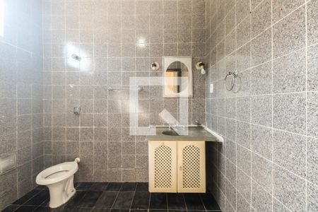 Banheiro  de casa para alugar com 1 quarto, 100m² em Penha de França, São Paulo