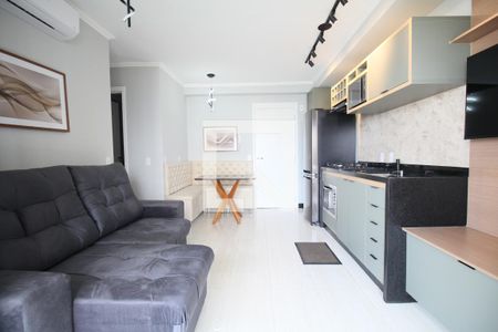 Sala/Cozinha de apartamento para alugar com 2 quartos, 44m² em Cidade Jardim, São Paulo