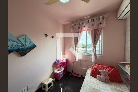 Quarto 1 de apartamento para alugar com 2 quartos, 52m² em Taquara, Rio de Janeiro
