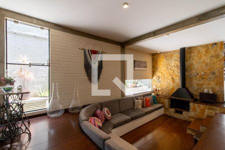 Sala de casa à venda com 3 quartos, 350m² em Vila Galvão, Guarulhos
