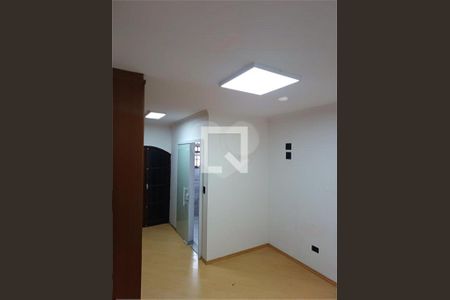 Casa à venda com 3 quartos, 192m² em Jardim Santa Monica, São Paulo