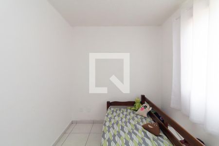 Quarto 2 de apartamento para alugar com 2 quartos, 38m² em Jardim Helian, São Paulo