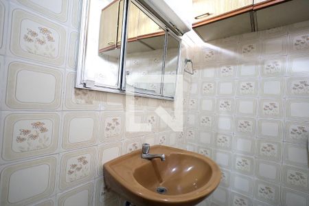 Banheiro de casa para alugar com 2 quartos, 90m² em Parque Erasmo Assunção, Santo André