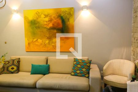 Sala de casa à venda com 3 quartos, 183m² em Piedade, Rio de Janeiro