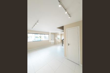 Casa de Condomínio à venda com 3 quartos, 133m² em Vargem Grande, Rio de Janeiro