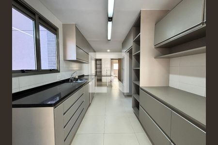 Cozinha de apartamento à venda com 4 quartos, 332m² em Pinheiros, São Paulo