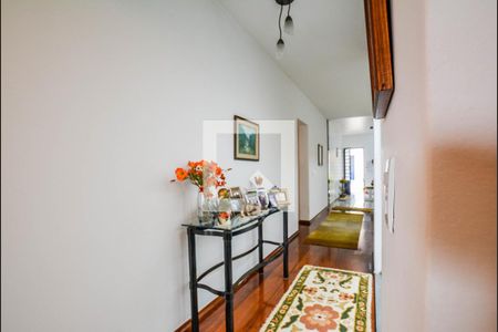 Corredor de casa à venda com 2 quartos, 253m² em Utinga, Santo André