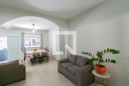 Casa à venda com 3 quartos, 180m² em Céu Azul, Belo Horizonte