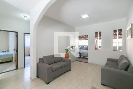 Casa à venda com 3 quartos, 180m² em Céu Azul, Belo Horizonte