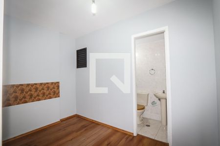 Suite de apartamento para alugar com 3 quartos, 78m² em Jardim Henriqueta, Taboão da Serra
